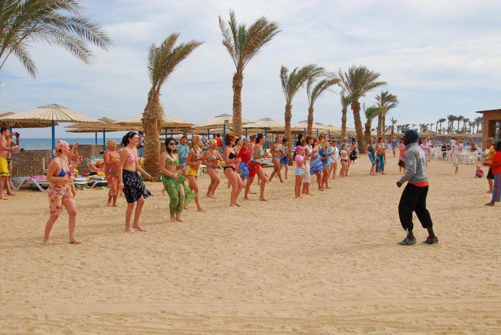 Golden 5 Diamond Beach Hotel & Resort Hurghada Exterior photo